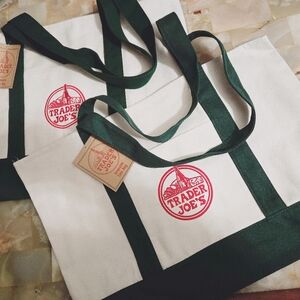 2 Trader Joe's🌿Green Tote Bags